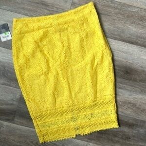 NWT Project Runway skirt lace pencil skirt marigold yellow size 10